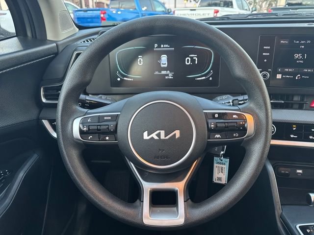 Used 2024 Kia Sportage LX image 14