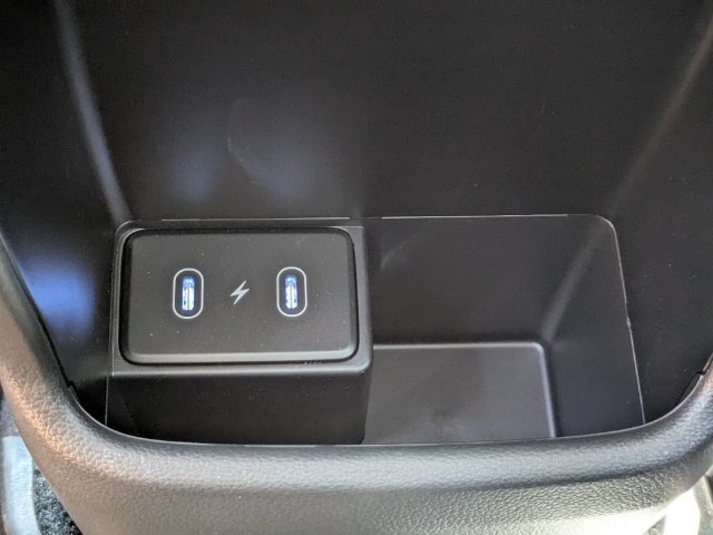 Used 2025 Hyundai Kona SE FWD image 15