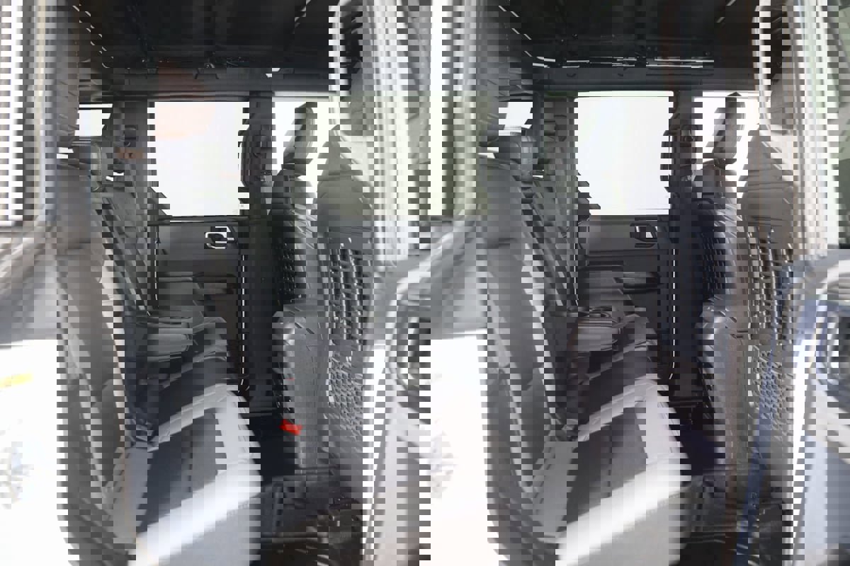 Used 2024 Ford Bronco Black Diamond w/ Sasquatch Package image 14