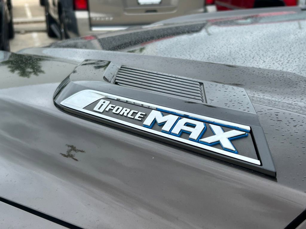 Used 2024 Toyota Tundra Limited AWD/4WD image 17