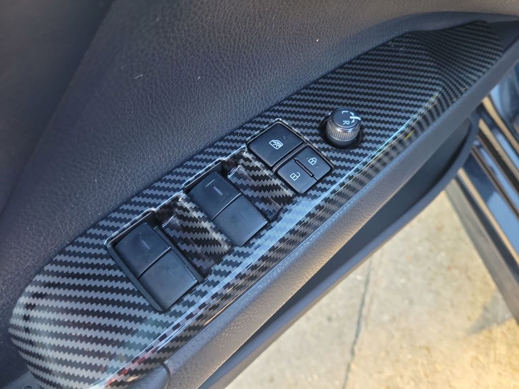 Certified 2022 Toyota Camry SE image 12