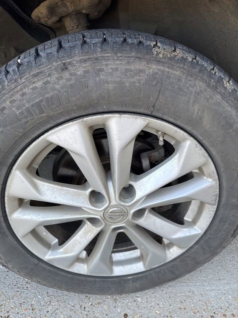 Used 2014 Nissan Rogue SV w/ SV Premium Package image 23