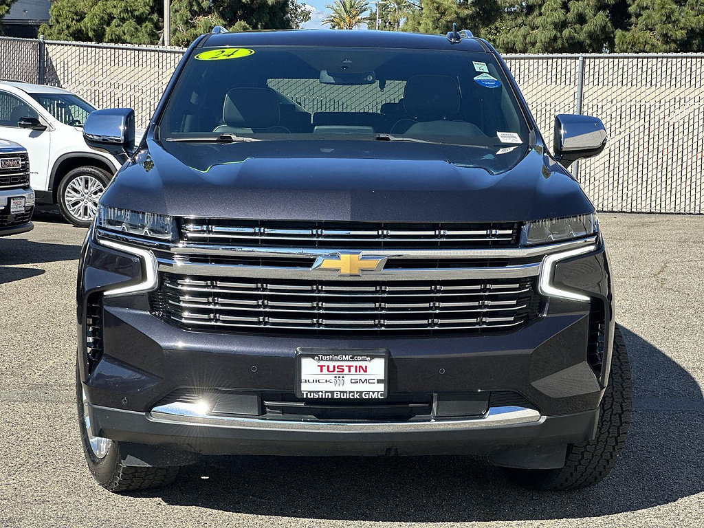Used 2024 Chevrolet Tahoe Premier RWD image 2