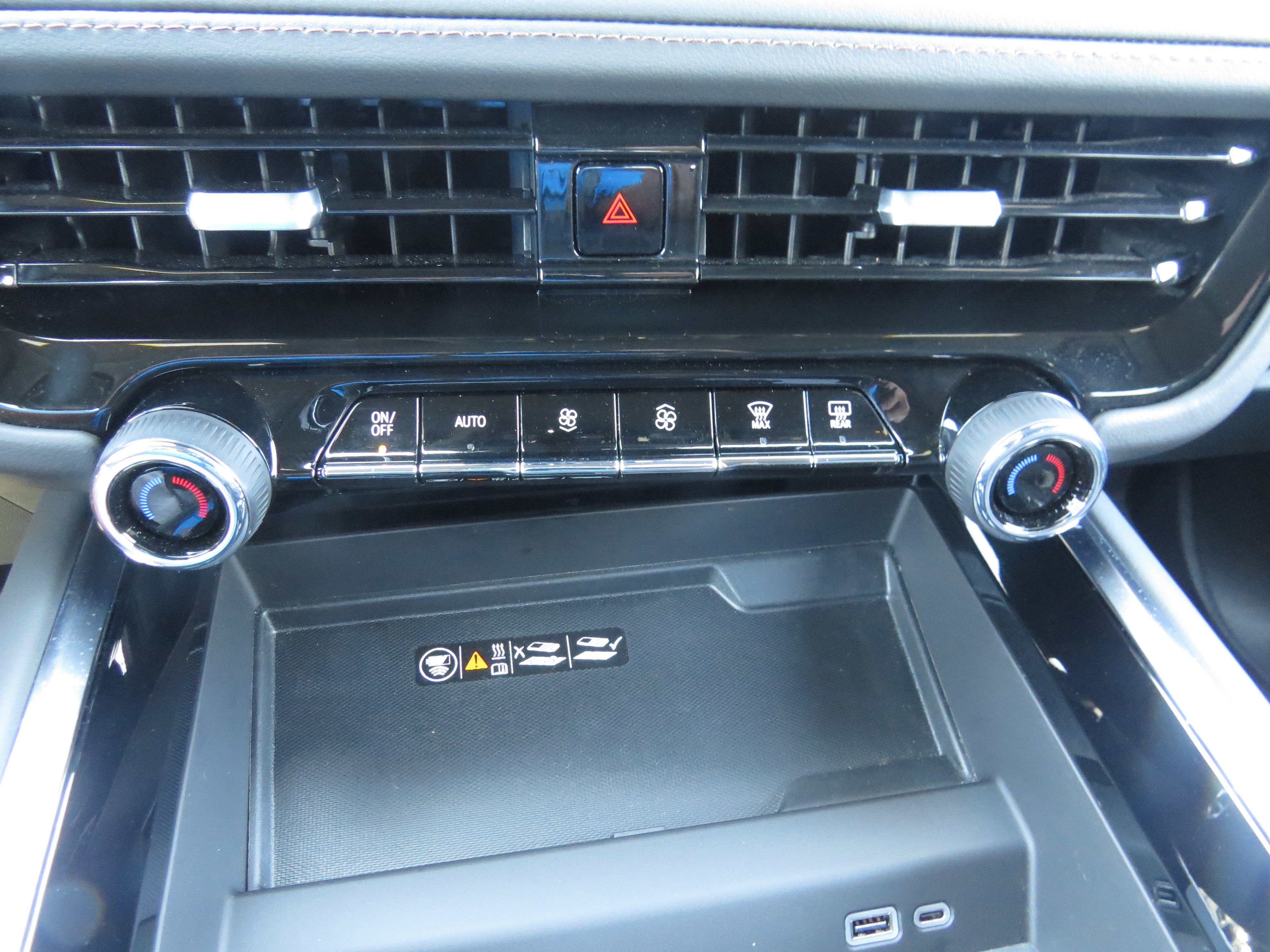 Used 2026 Chevrolet Tahoe High Country w/ Sun And Tow Package AWD/4WD image 23