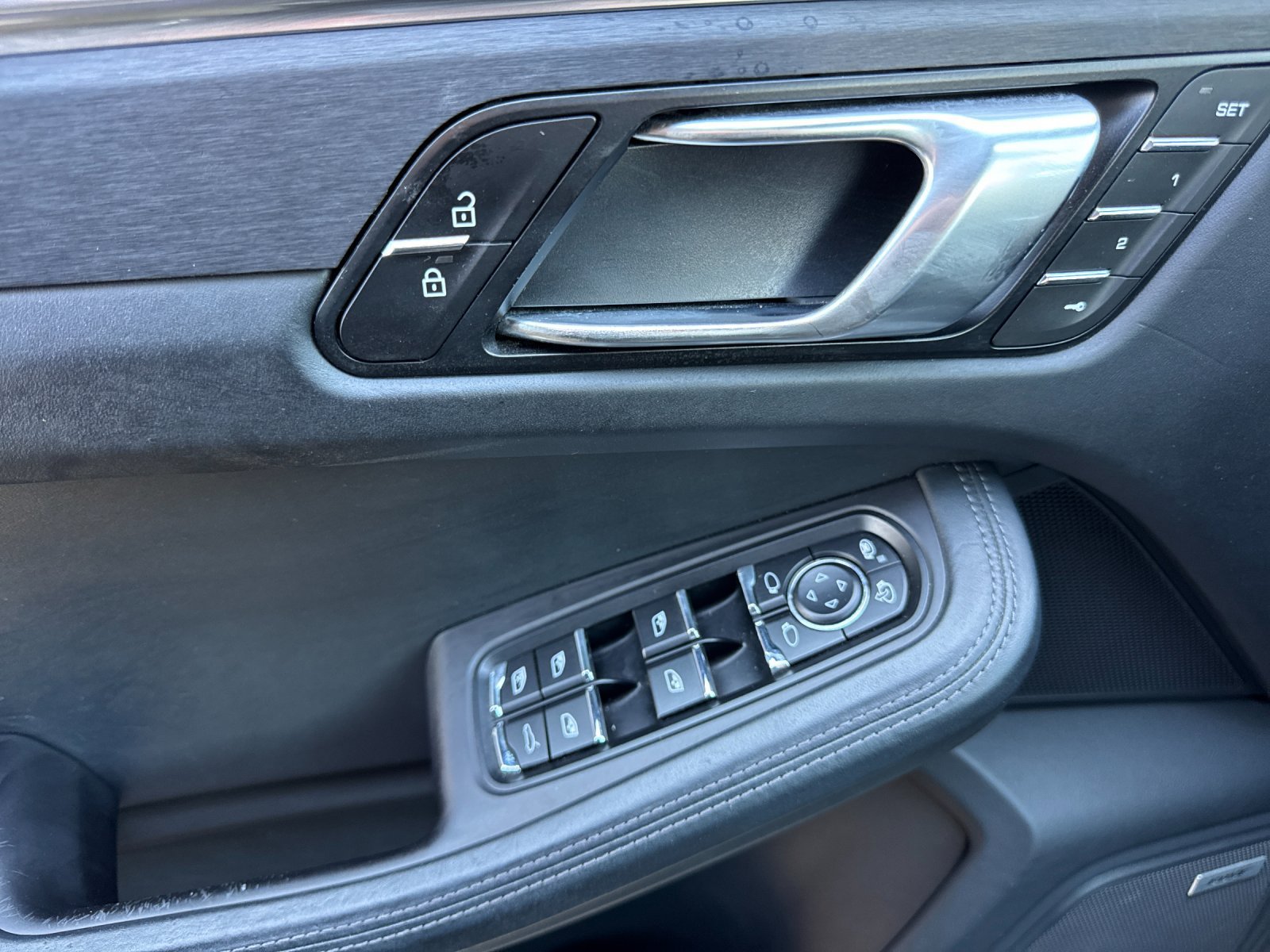Used 2020 Porsche Macan GTS AWD/4WD image 11