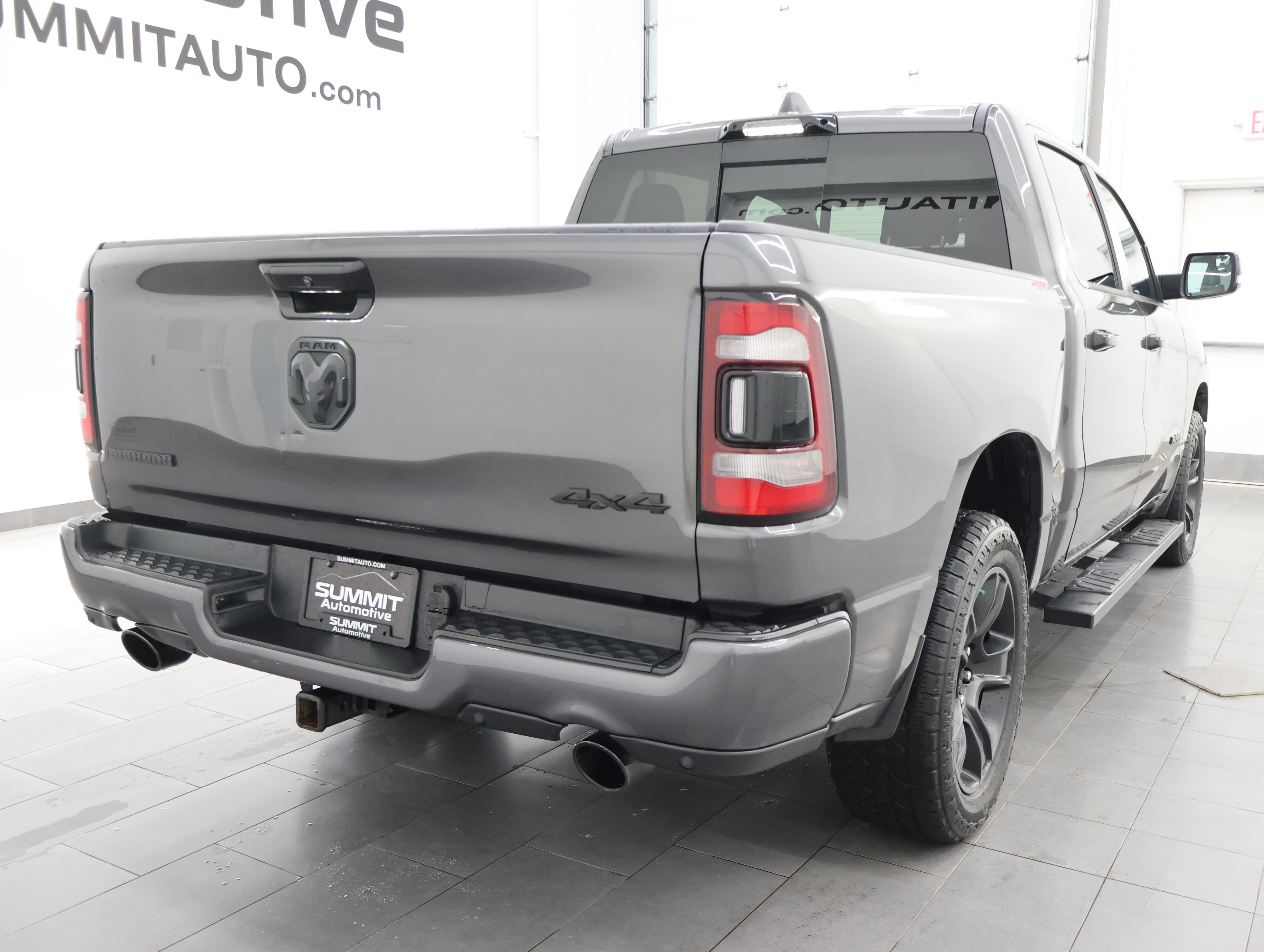 Used 2024 RAM 1500 Big Horn AWD/4WD image 3