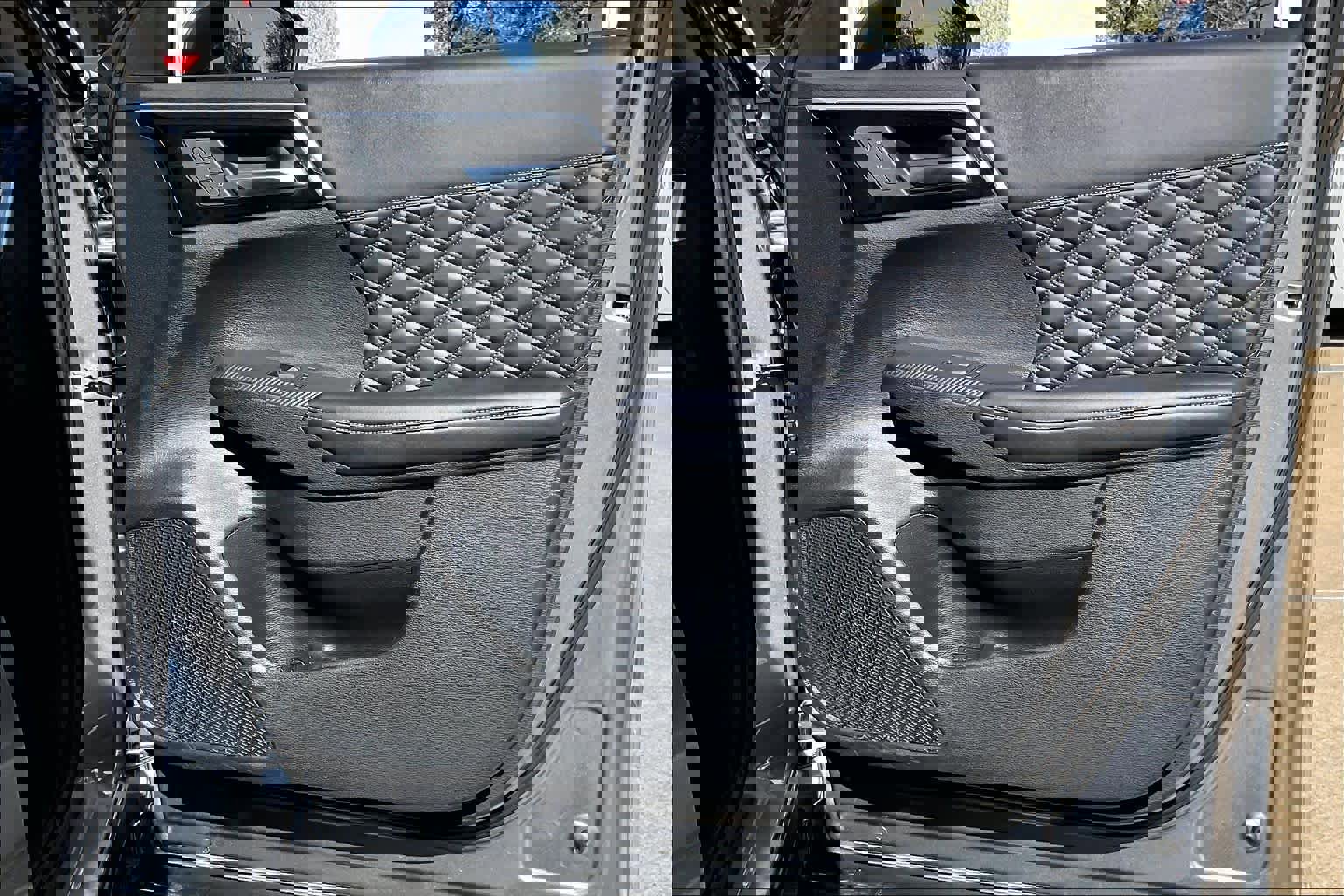 Used 2023 Mitsubishi Outlander SEL image 41