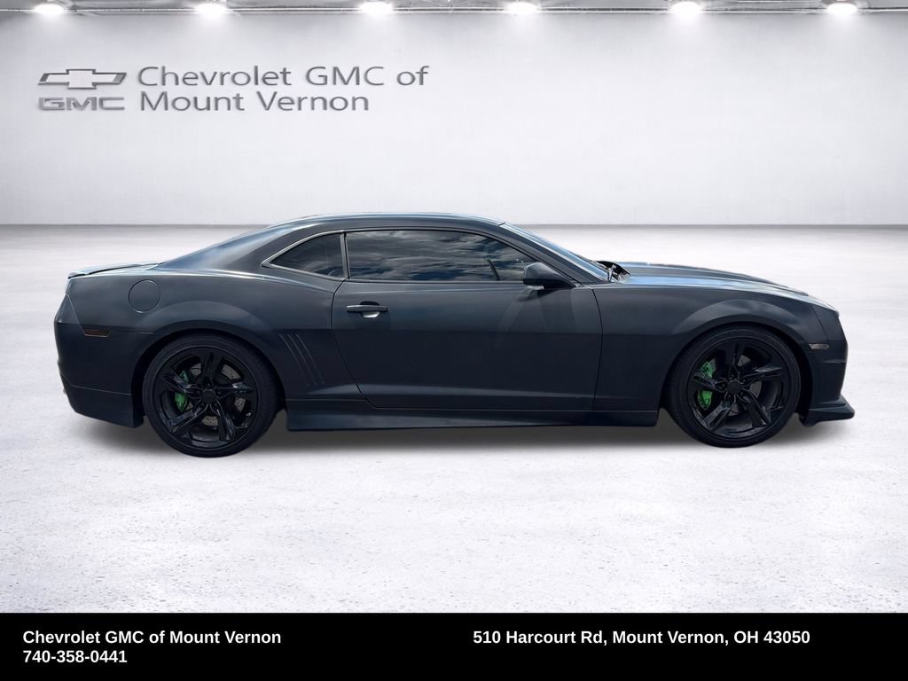 Used 2010 Chevrolet Camaro SS w/ LPO, Ground Effects Package RWD image 8