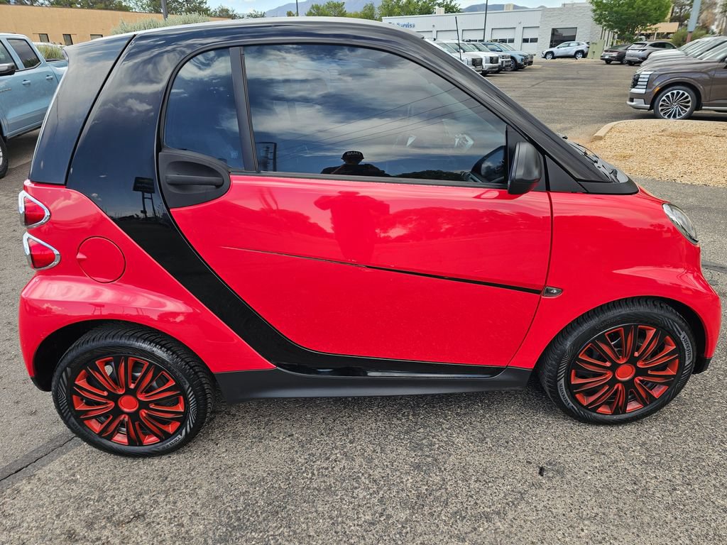 Used 2014 smart fortwo passion RWD image 6