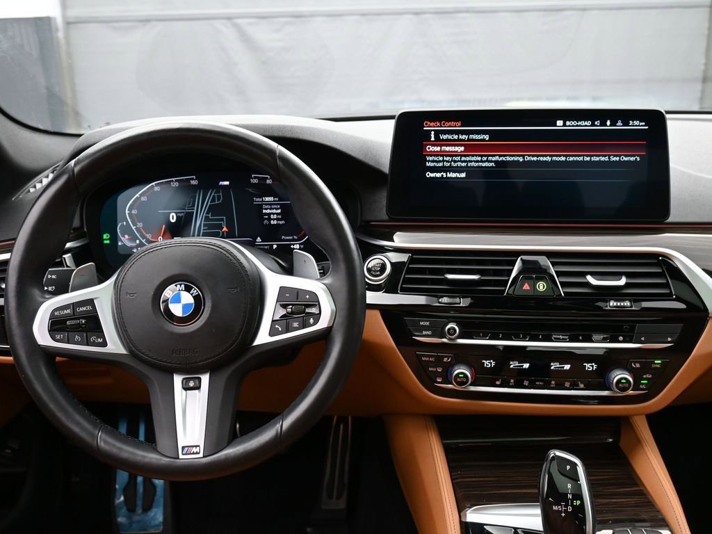 Used 2023 BMW 540i xDrive w/ M Sport Package image 11