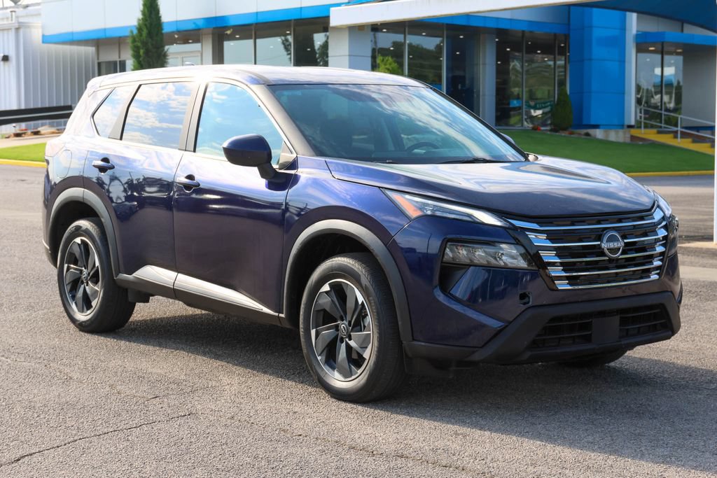 Used 2025 Nissan Rogue SV