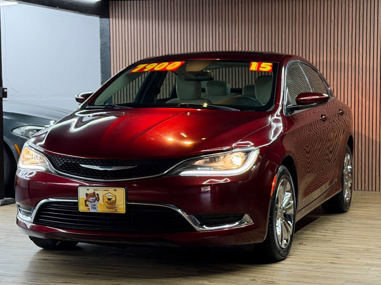 Used 2015 Chrysler 200 Limited image 1