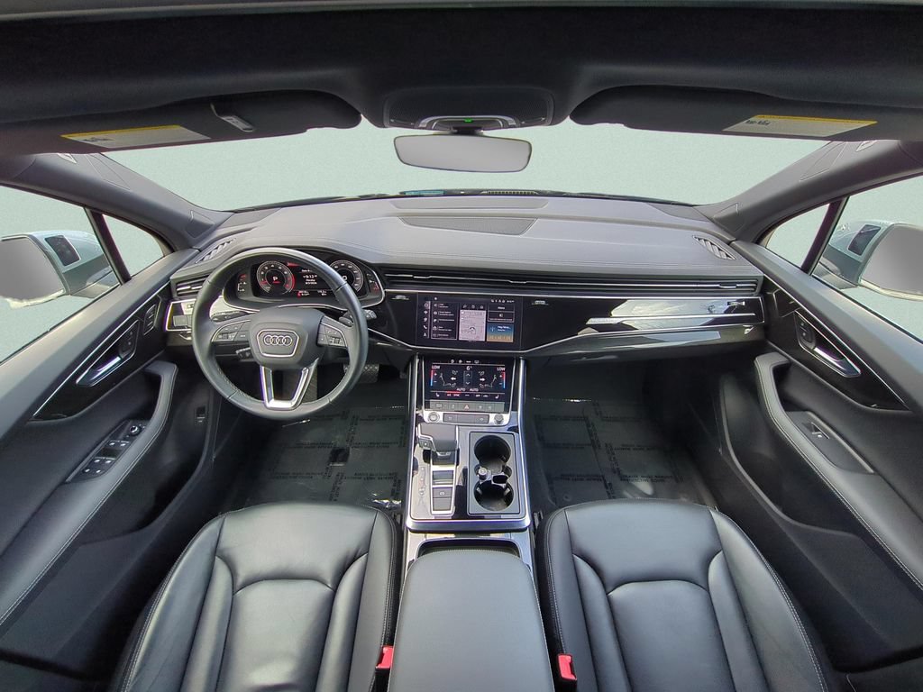 Used 2025 Audi Q7 3.0T Premium Plus AWD/4WD image 11