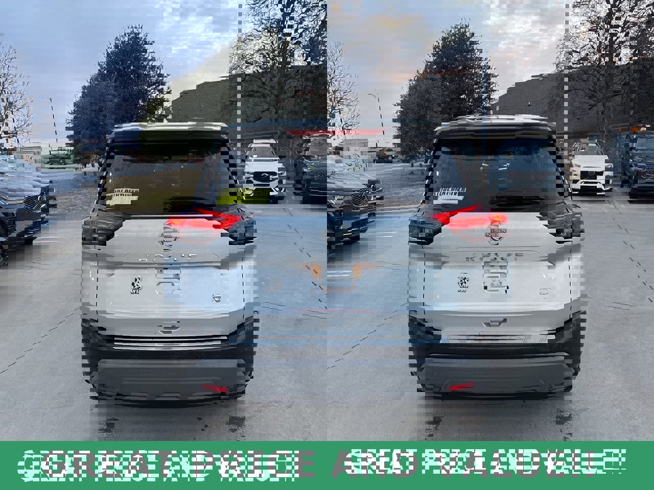 Used 2022 Nissan Rogue SV image 6