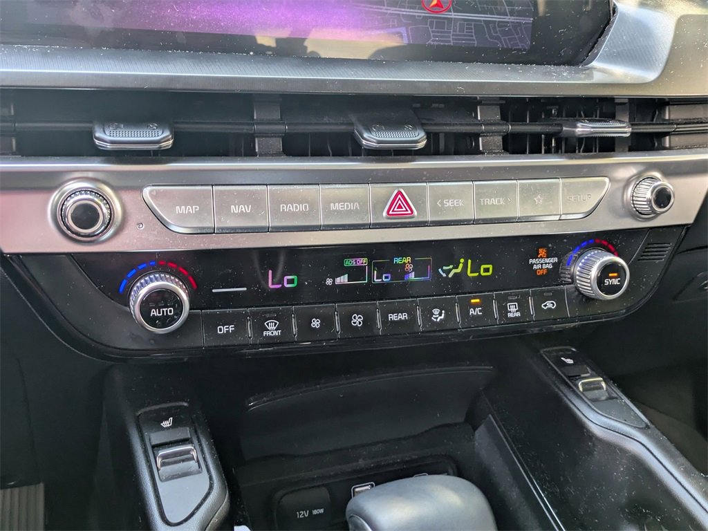 Used 2025 Kia Telluride S image 17
