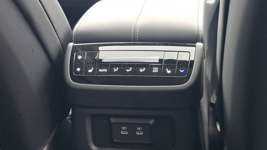 New 2026 INFINITI QX60 Luxe image 24