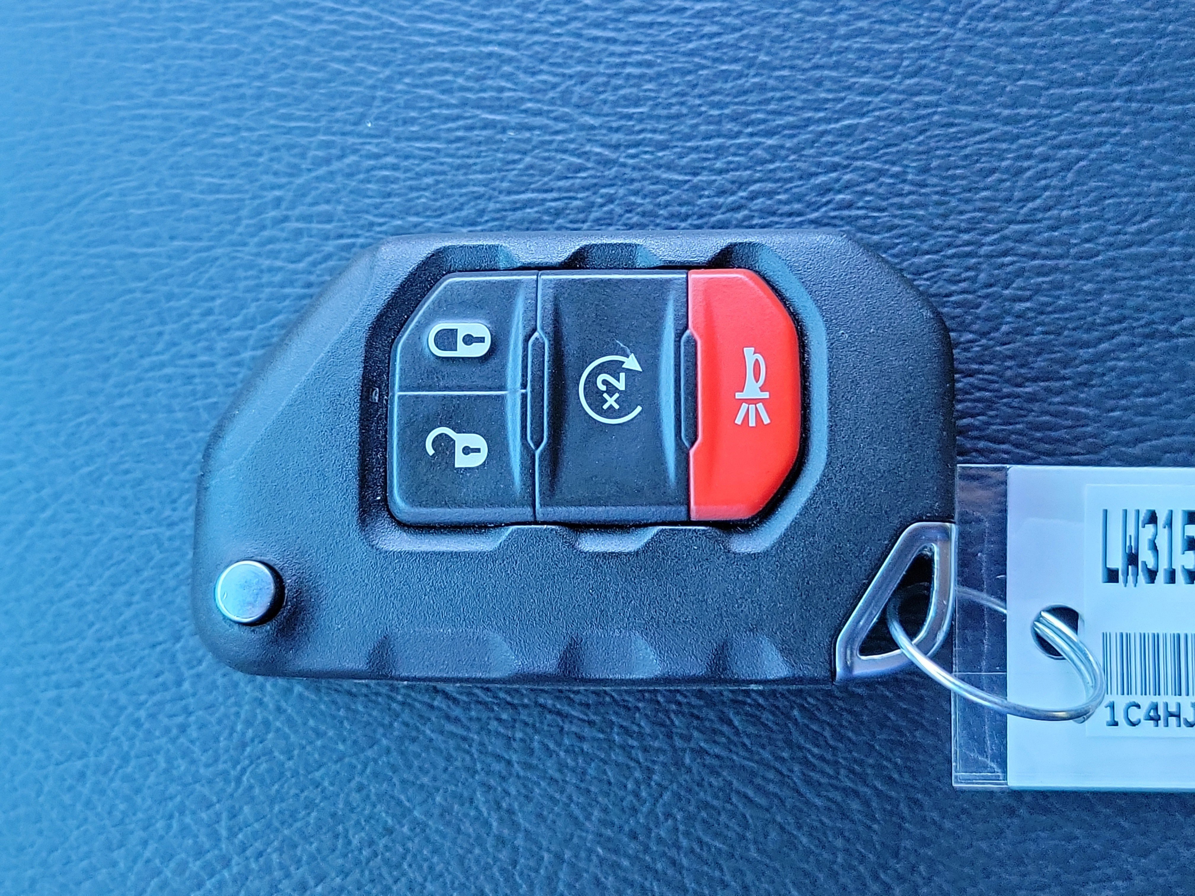 Used 2020 Jeep Wrangler Unlimited Sahara image 32