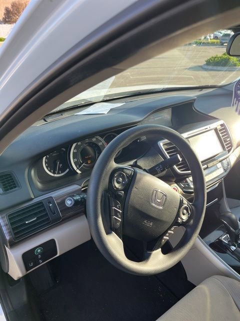 Used 2016 Honda Accord EX image 12