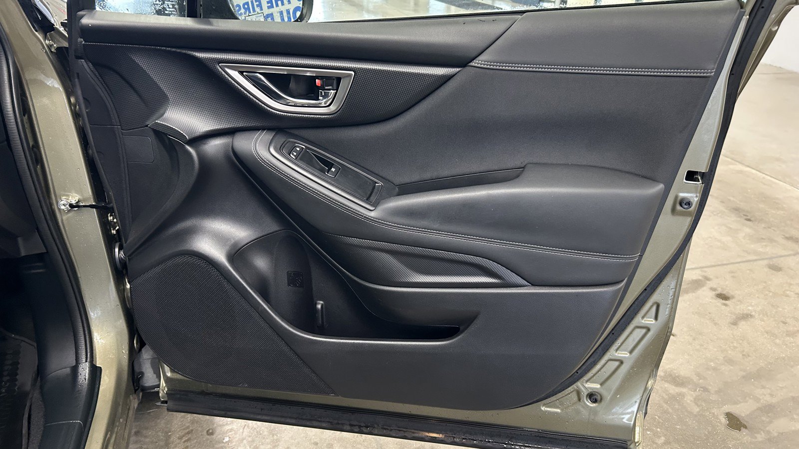 Used 2023 Subaru Forester Premium image 18