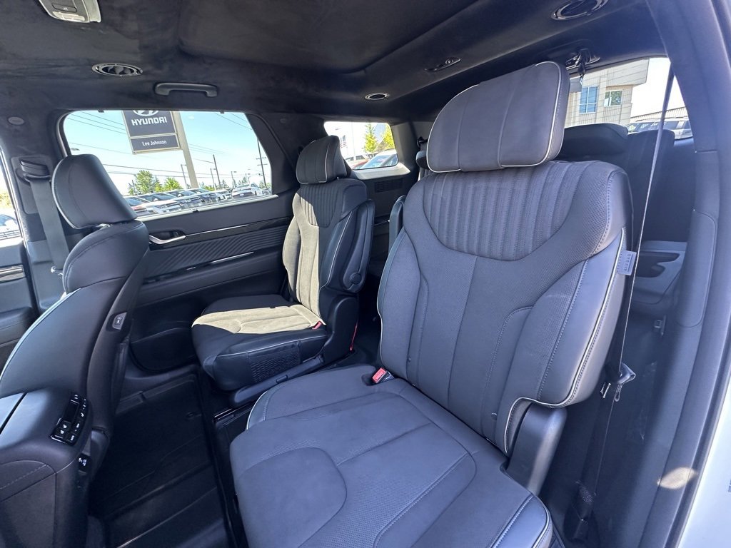 Certified 2025 Hyundai Palisade Calligraphy image 27