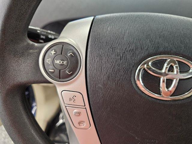 Used 2014 Toyota Prius Three FWD image 11