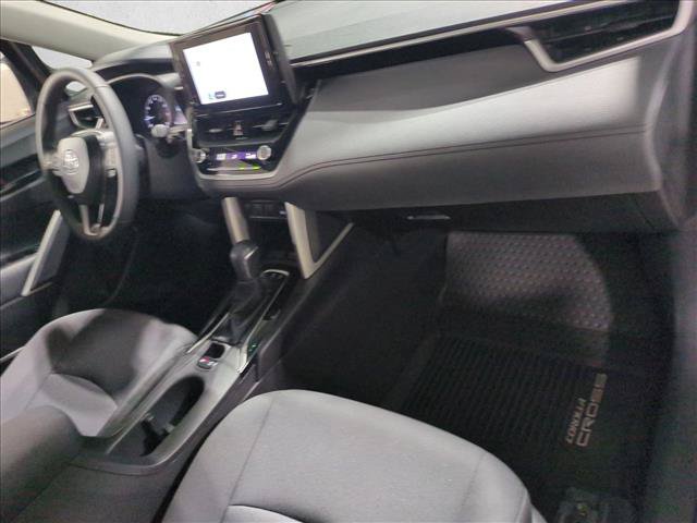 Certified 2025 Toyota Corolla Cross LE FWD image 21