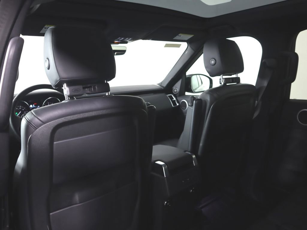 Used 2020 Land Rover Discovery SE AWD/4WD image 27