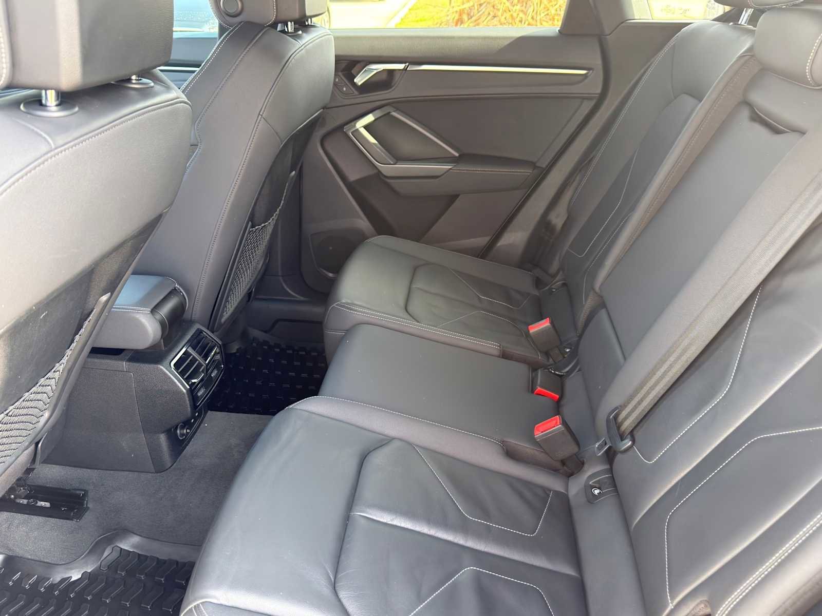 Used 2022 Audi Q3 2.0T Premium image 35