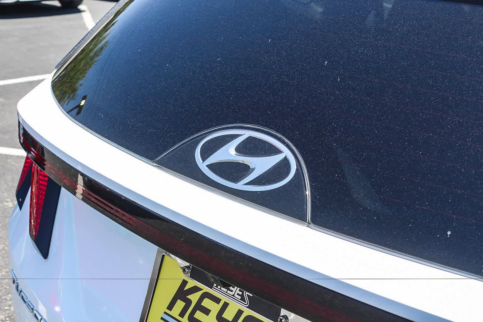 Certified 2024 Hyundai Tucson SEL AWD/4WD image 11