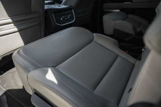 Used 2025 Ford Expedition Active image 45