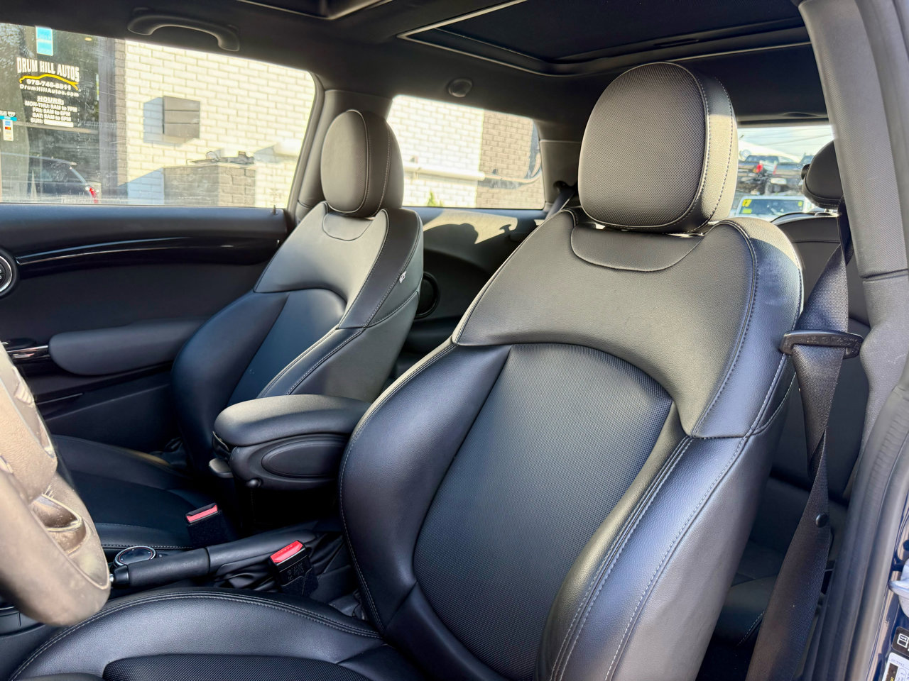 Used 2014 MINI Cooper 2-Door Hardtop image 12