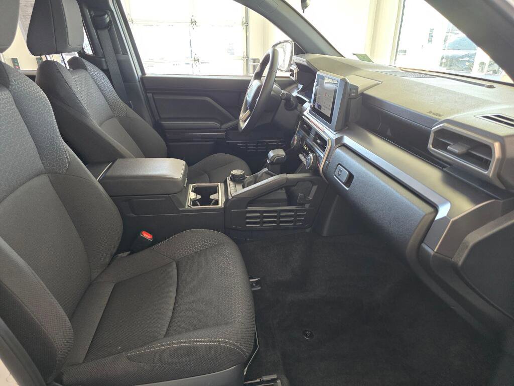 Used 2025 Toyota 4Runner SR5 image 43