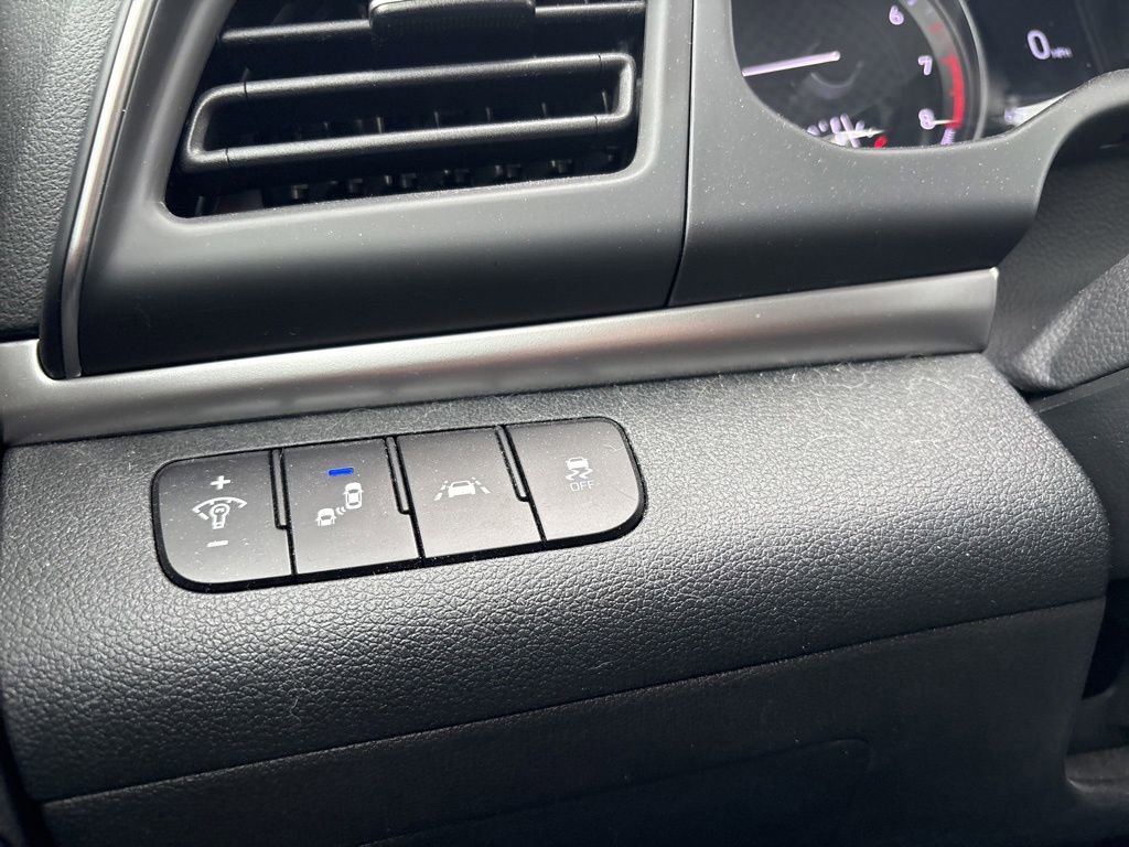 Used 2019 Hyundai Elantra Value Edition w/ Cargo Package FWD image 25