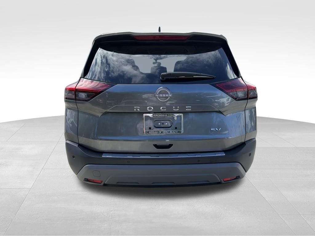 Used 2023 Nissan Rogue SV image 7