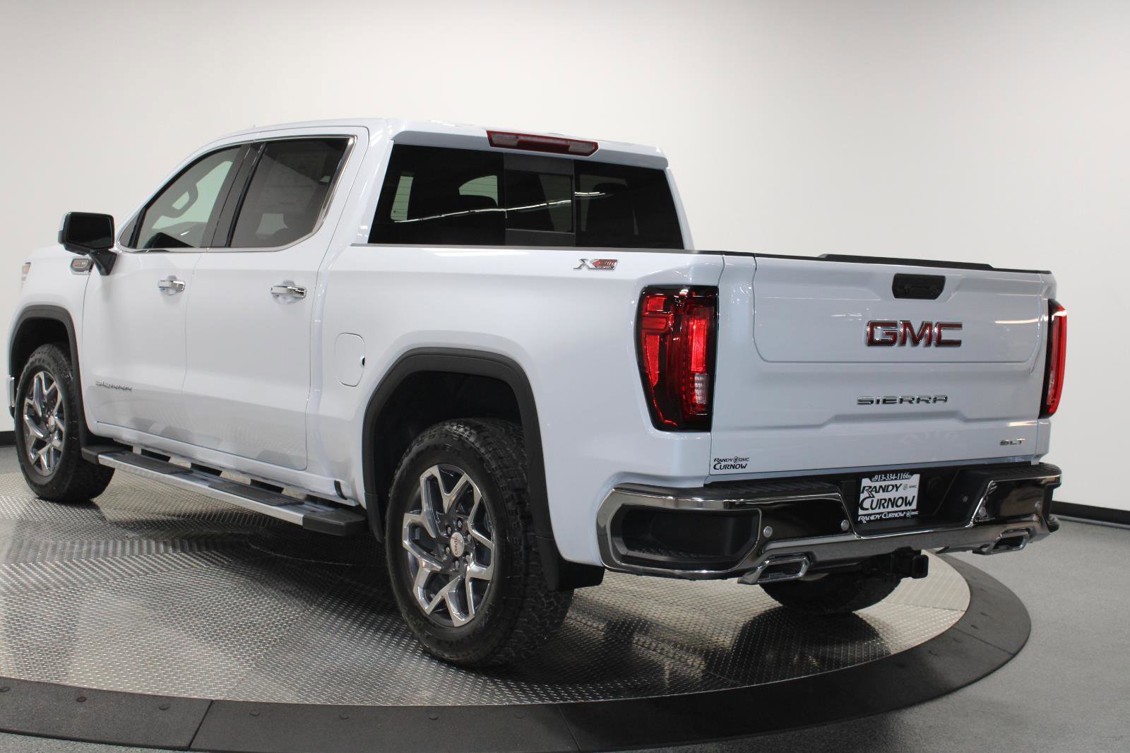 New 2026 GMC Sierra 1500 SLT w/ SLT Premium Plus Package AWD/4WD image 9