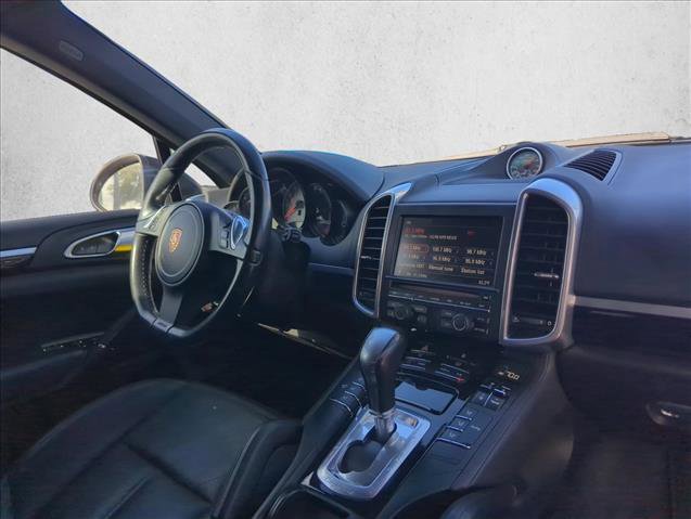 Used 2012 Porsche Cayenne S image 23