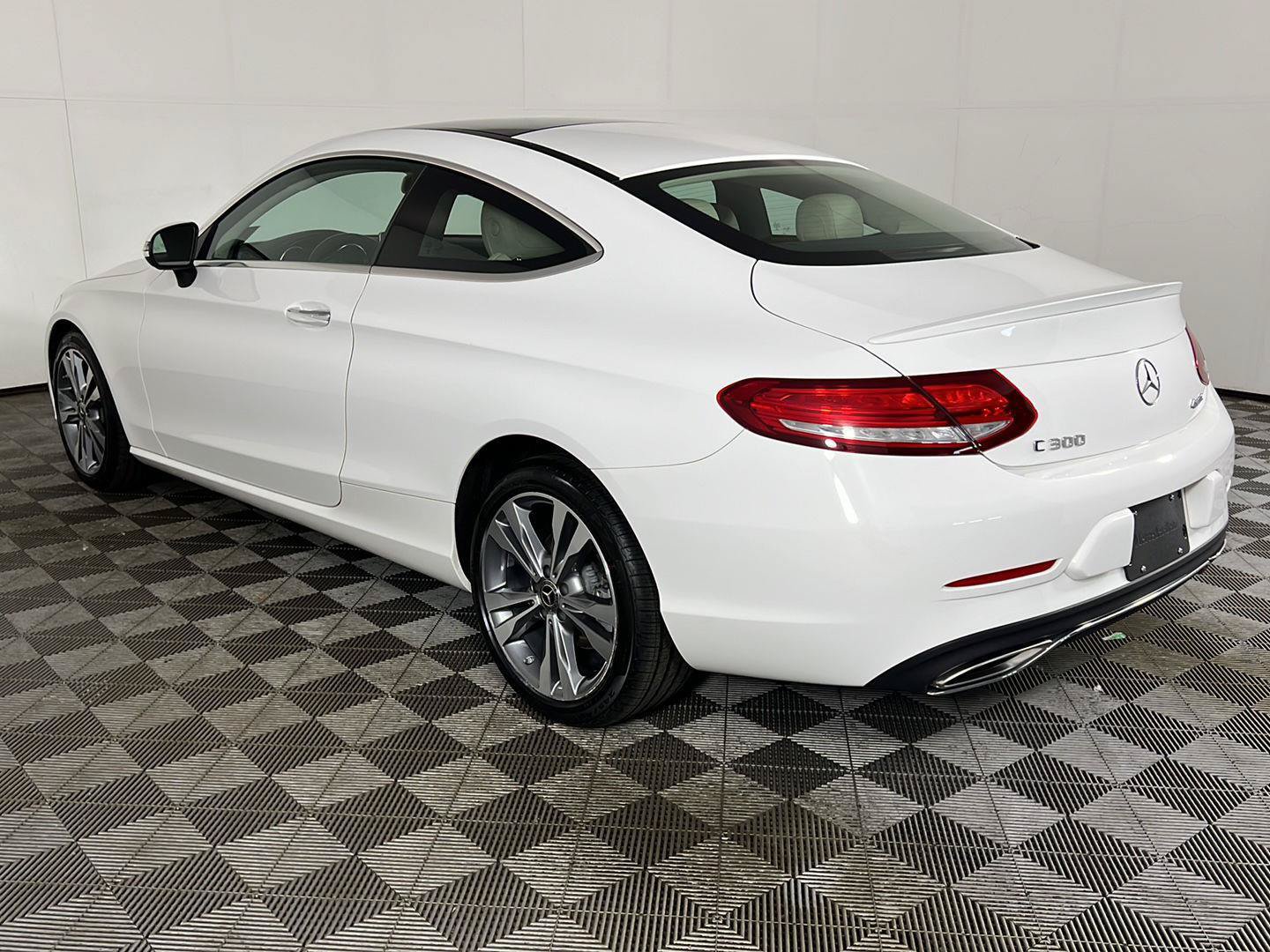 Used 2017 Mercedes-Benz C 300 4MATIC Coupe image 15