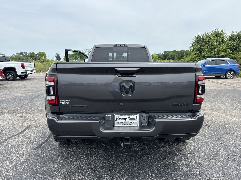 Used 2024 RAM 3500 Limited w/ Night Edition AWD/4WD image 33