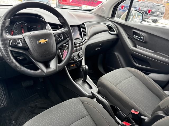 Used 2020 Chevrolet Trax LS w/ Tint and Cruise Package image 23