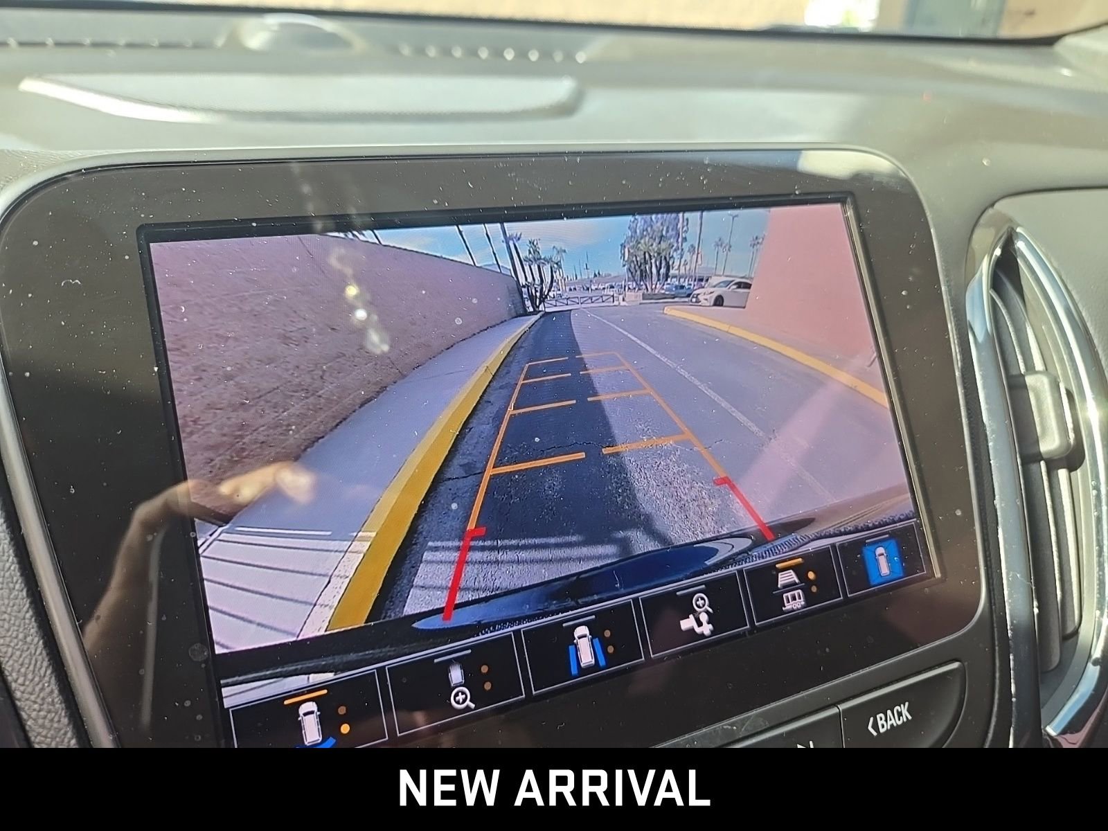 Certified 2022 Chevrolet Equinox RS w/ RS Leather Package image 8