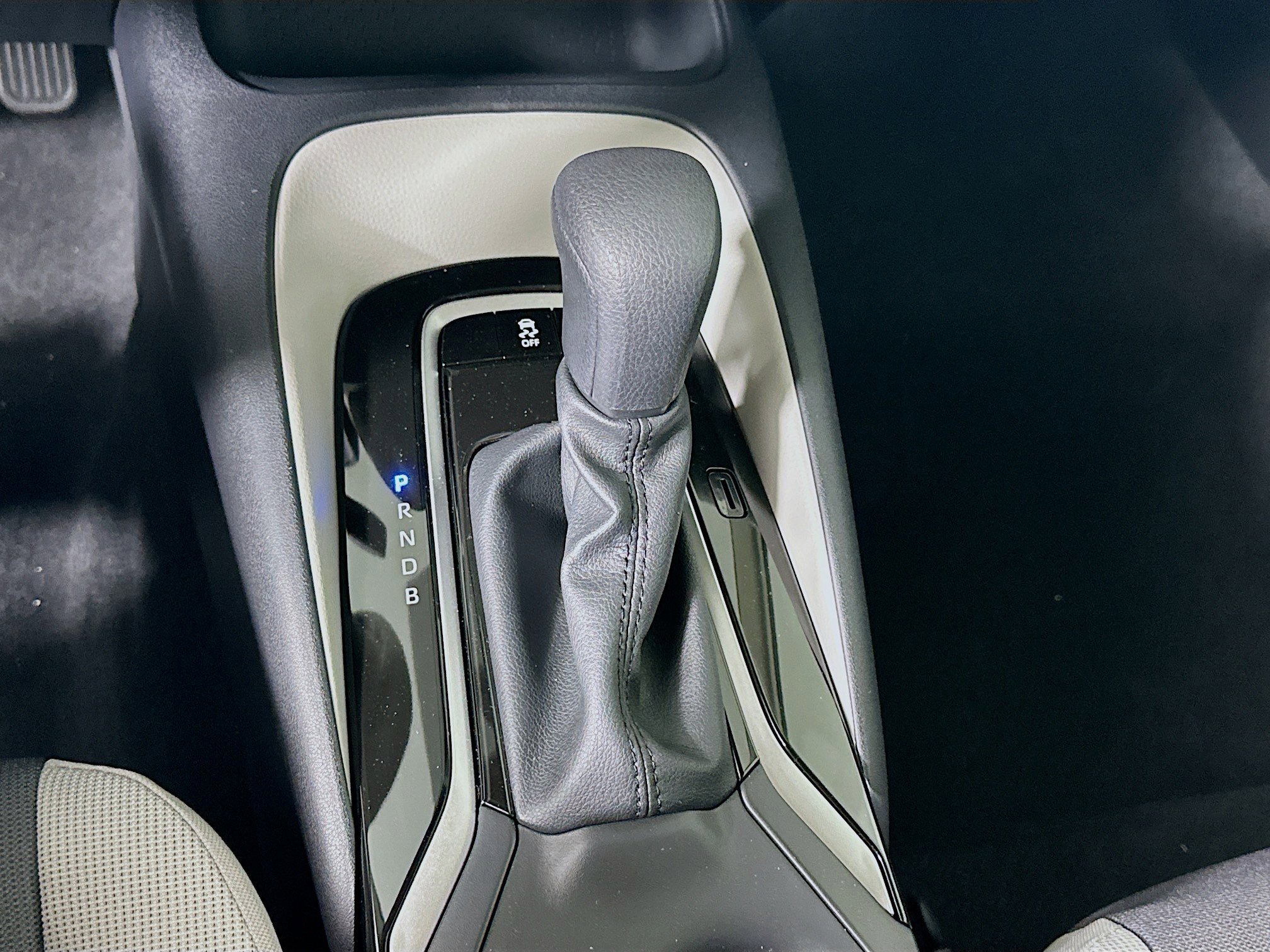 Used 2026 Toyota Corolla LE image 24