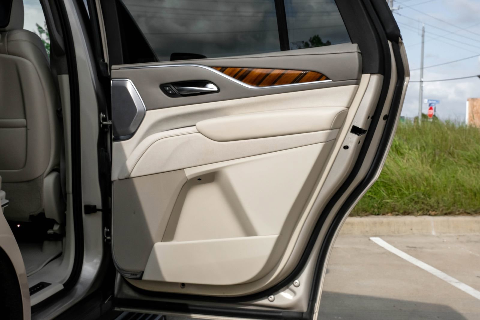 Used 2021 Cadillac Escalade Sport Platinum AWD/4WD image 56