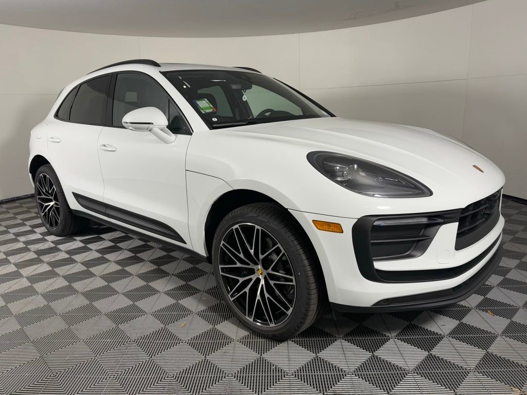 New 2026 Porsche Macan image 9