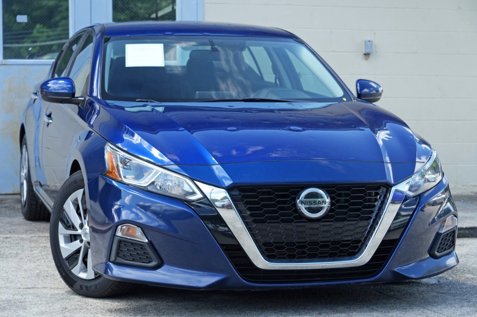 Used 2020 Nissan Altima 2.5 S FWD image 2