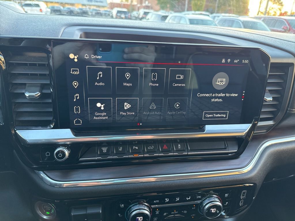 Used 2024 GMC Sierra 3500 SLT w/ SLT Premium Package image 17