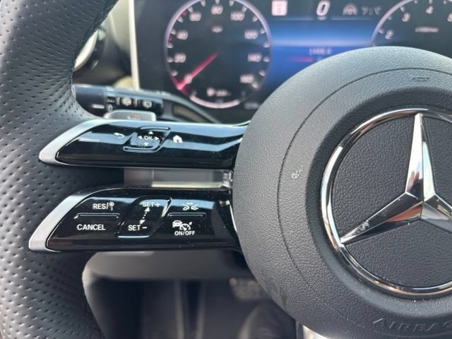 Used 2024 Mercedes-Benz GLC 300 4MATIC image 20