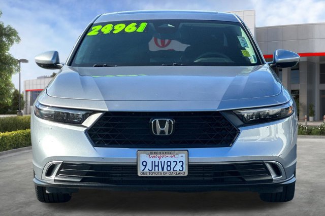 Used 2023 Honda Accord EX image 10