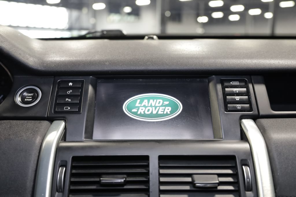 Used 2017 Land Rover Discovery Sport SE AWD/4WD image 28