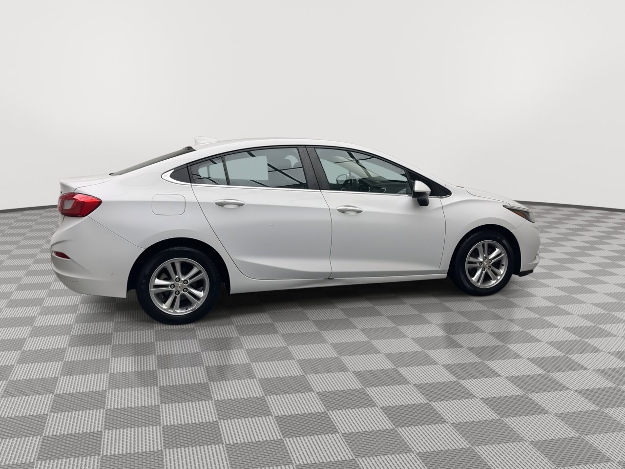 Used 2017 Chevrolet Cruze LT w/ Convenience Package image 35