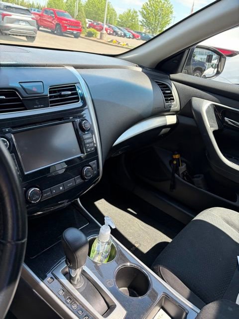 Used 2014 Nissan Altima 2.5 SV w/ Convenience Package FWD image 3